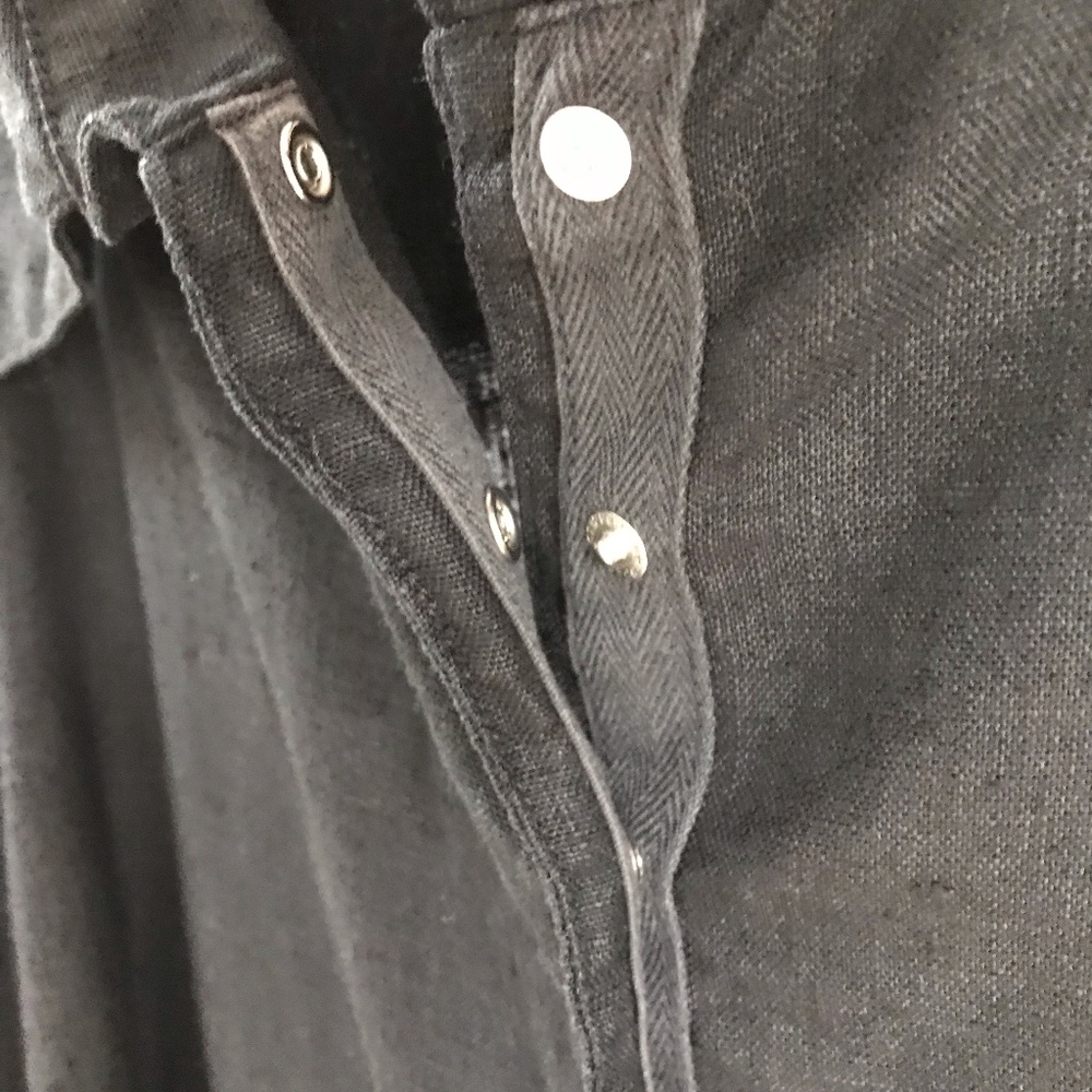 Cynthia Ashby Linen Sz S Blouse Black 100% Linen long sleeve snap front & cuffs - Picture 5 of 14